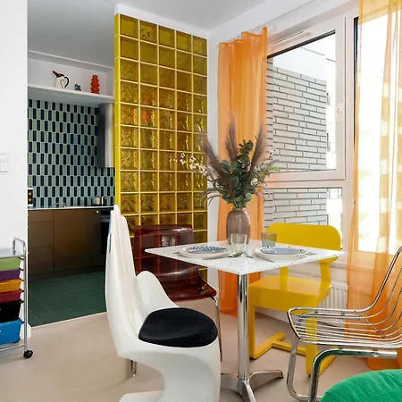 Unique For 2 Guests In By Renters *